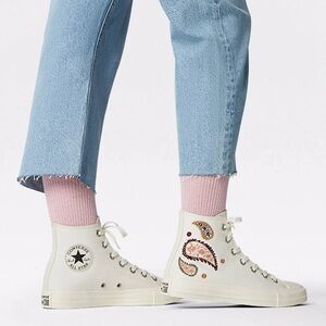 CONVERSE Chuck Taylor All Star High Top Sneakers Paisley Marquis Mills Size 7.5
